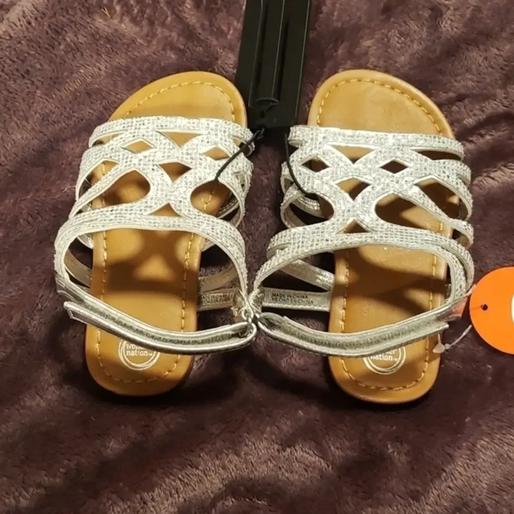 Toddler Wonder Nation‎ Sandals size 4 NWT